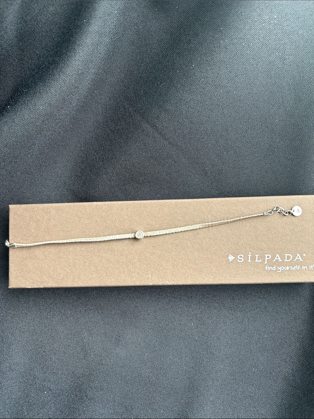 Silpada B2703 take bow bracelet